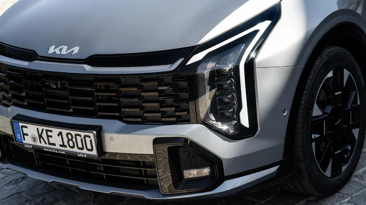 przód samochodu kia sportage po liftingu