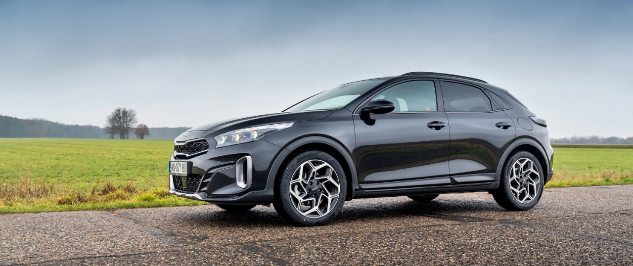 kia-xceed-slider-desktop